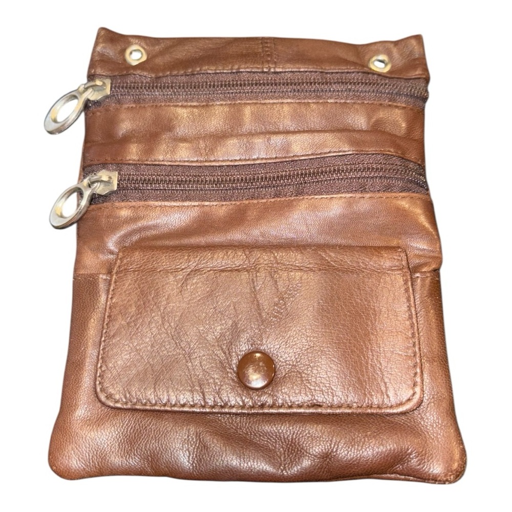 Marshal Leather Travel Pouch 3 zip pockets and one snap. Missing strap. B18